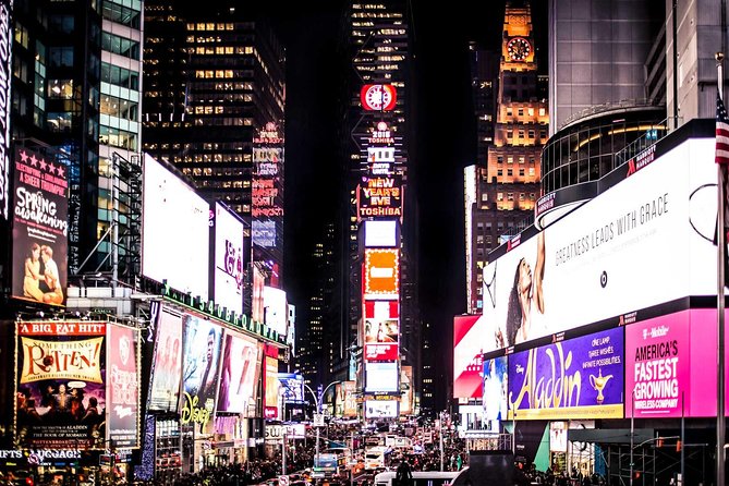 Broadway Theaters and Times Square With a Theater Professional - Common questions