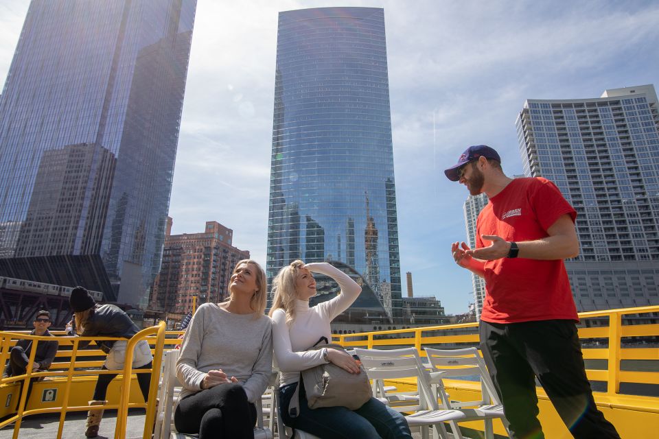 Chicago River by Private Boat Tour - Local Guide Insights and Stories