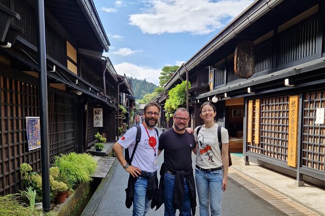 Experience Takayama Old Town 30 Minutes Walk - Historical Sites Along the Route