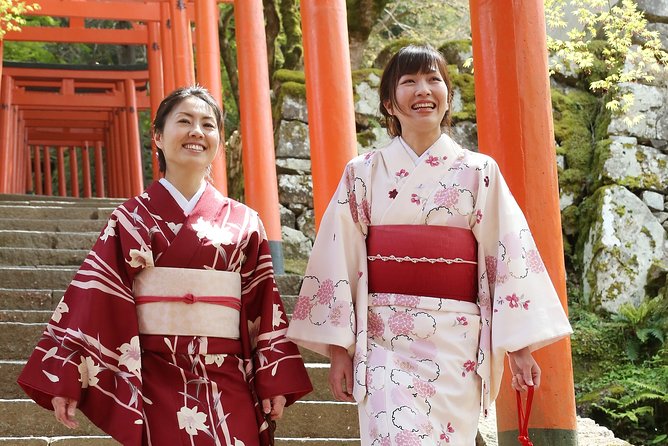 Experience With Kimono! Castle Town Retro Tour Local Tour & Guide - Sum Up