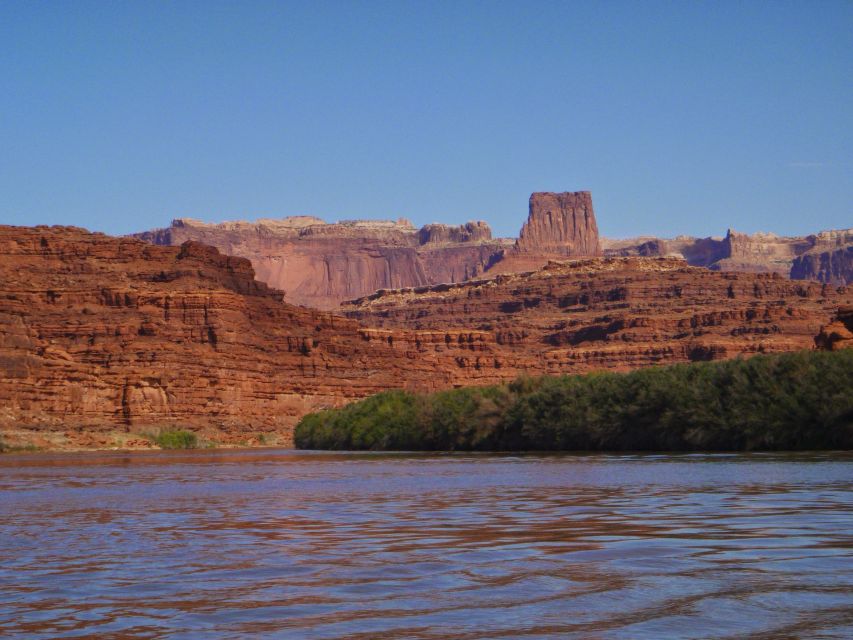 From Moab: Canyonlands 4x4 Drive and Calm Water Cruise - Cruise the Colorado River