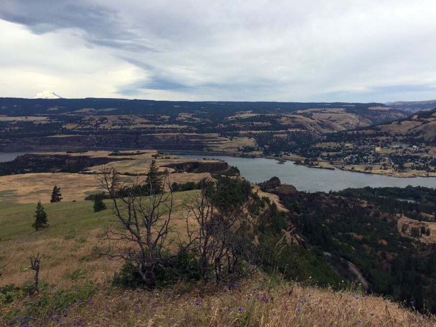 From Portland: Columbia Gorge Hike and Winery Lunch - Payment and Tipping