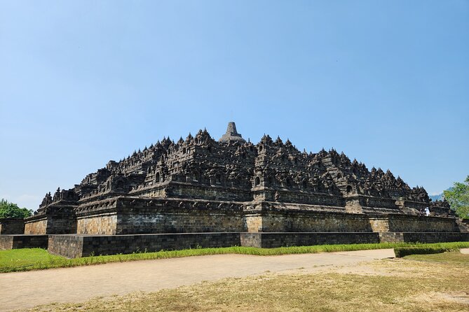 From Yogyakarta: Borobudur, Bromo and Ijen Crater - Cultural Immersion: Local Traditions