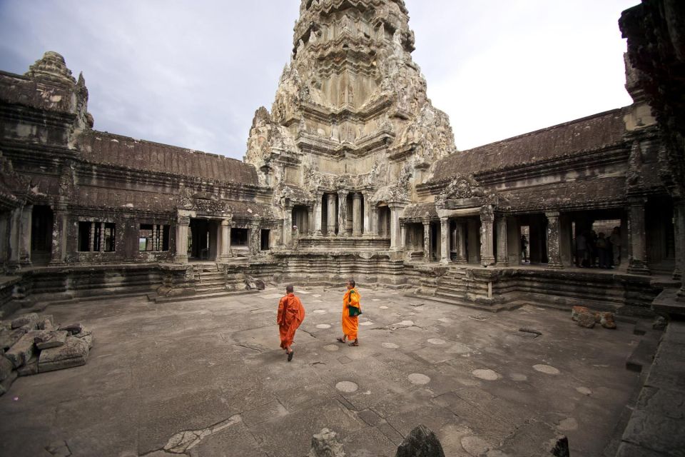 Full-Day Private Tour of Angkor Temple Complex - Review Summary