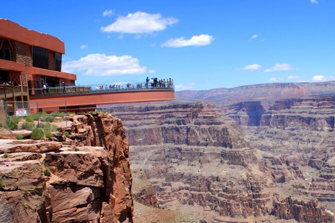 Grand Canyon, Hoover Dam Stop and Skywalk Upgrade With Lunch - Pickup and Drop-off Information