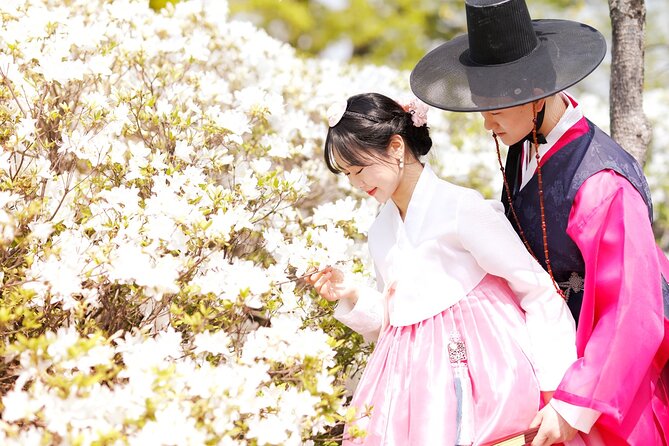 Gyeongbokgung Palace Hanbok Rental Experience in Seoul - Inclusions and Additional Services