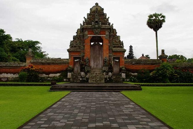 Half Day Tour: Tanah Lot Sunset & Taman Ayun Temple Included Entrance Ticket - Common questions