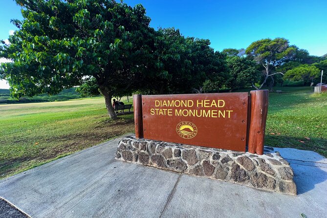 Hawaii: Small-Group, Full-Day Diamond Peak Hike and Oahu Tour - Tour Highlights