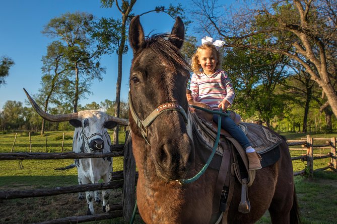 Horseback Riding on Scenic Texas Ranch Near Waco - Directions and Ranch Information