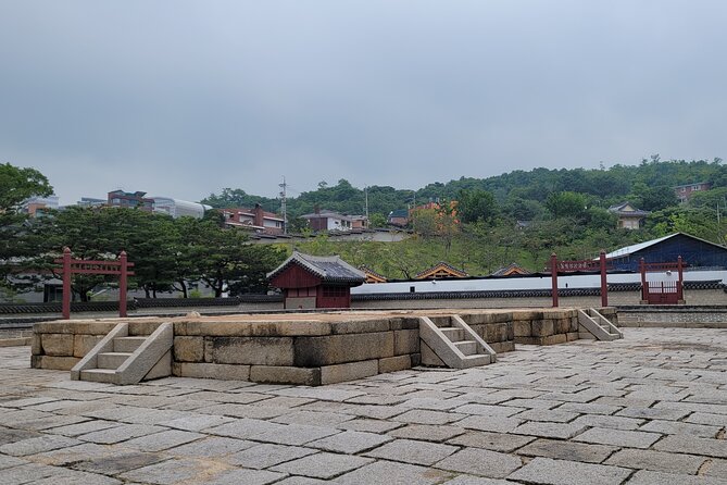 Inwangsan Mountain and Hanyangdoseong Fortress Nightime Hike  - Seoul - Cancellation Policy
