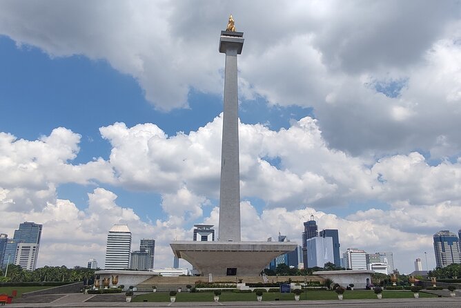 Jakarta Private Guided Full-Day Tour With Boat Trip - Inclusive Activities and Demonstrations