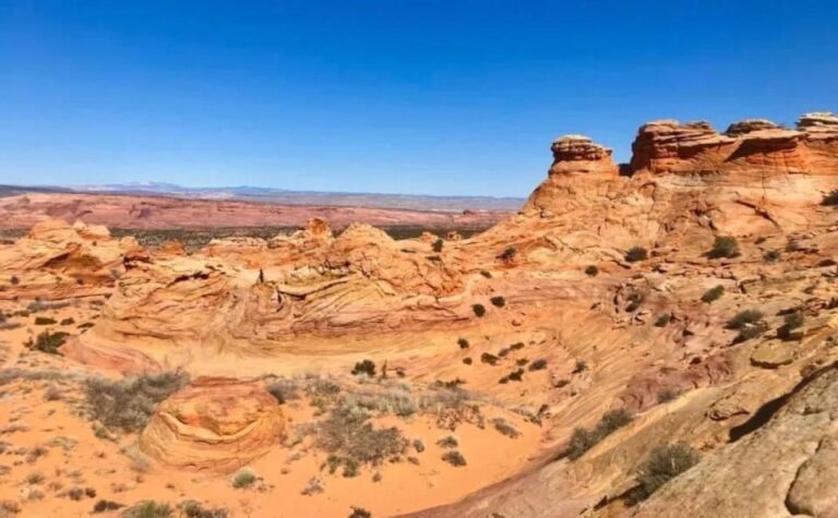 Kanab: South Coyote Buttes Hiking Tour (Permit Required)