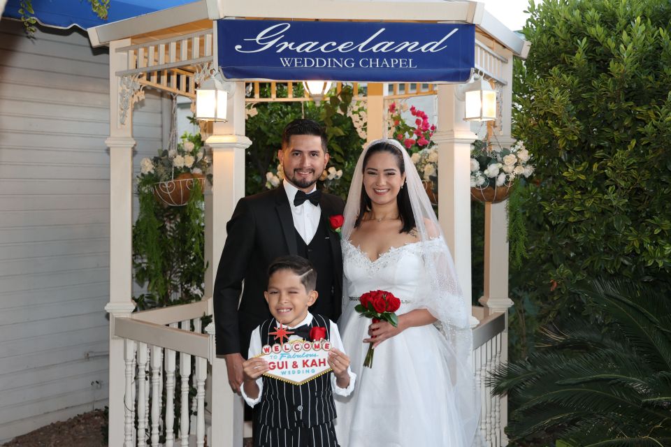 Las Vegas: Wedding or Vow Renewal at Graceland Chapel - Customer Reviews