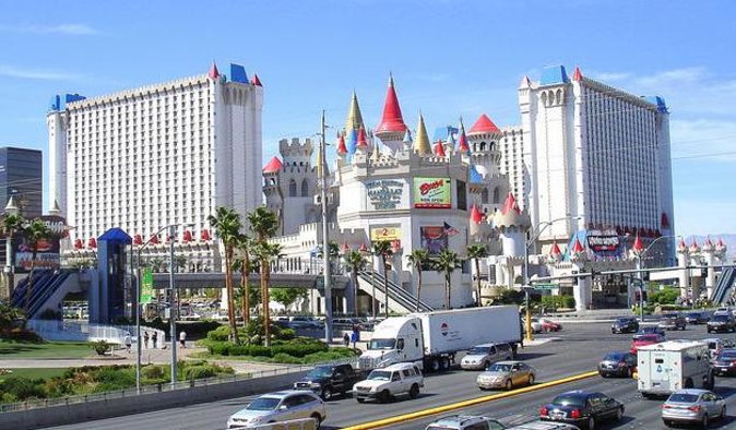 Mac King Comedy Magic Show at the Excalibur Hotel and Casino - Key Points