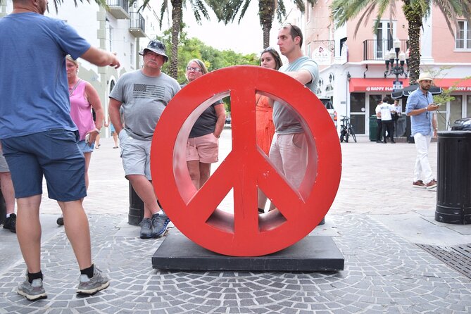 Miami Beach Food and Art Deco Walking Tour - Meeting Point