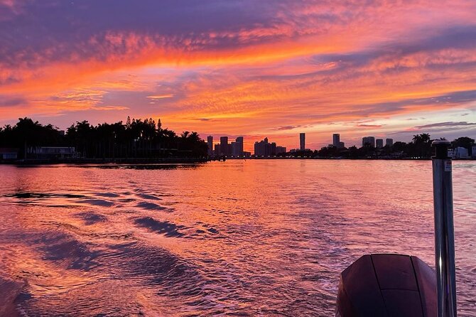 Miami Lights Private Nighttime Boat Tour - Nighttime Experience and Highlights