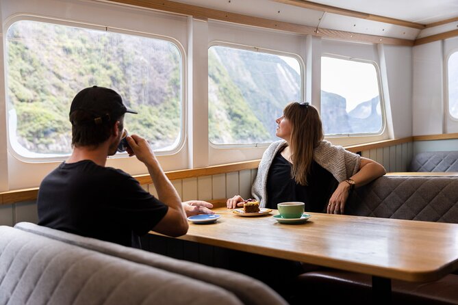 Milford Sound Cruise - RealNZ - Sum Up