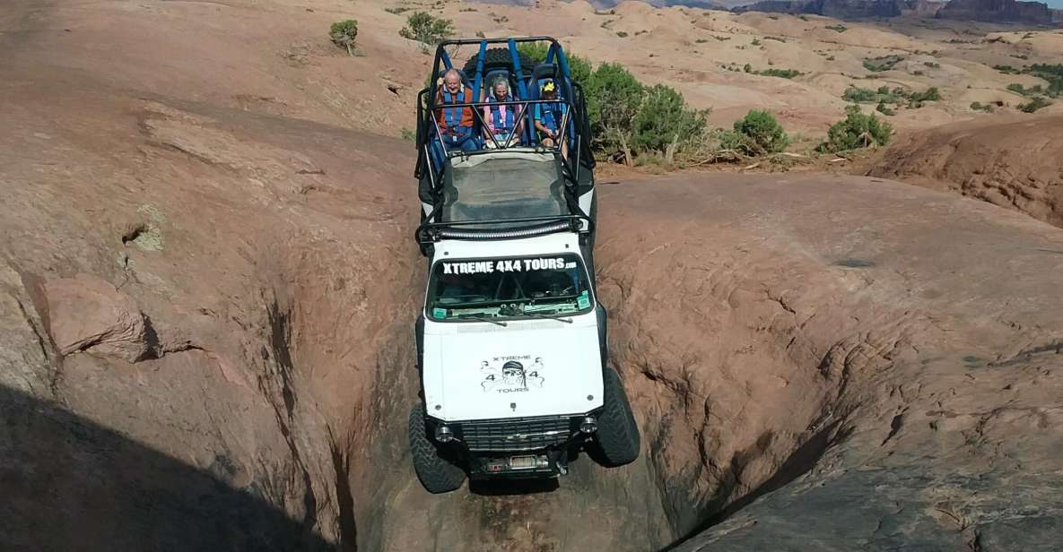Moab: Hells Revenge & Fins N' Things Trail Off-Roading Tour - Scenic Highlights
