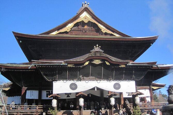 Nagano Togakushi: Soba and Ninja Experience Bus Tour - Togakushi Shrine Exploration
