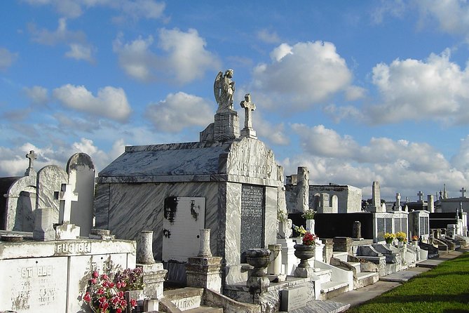 New Orleans Small-Group City and Cemetery Tour - Guide Expertise & Overall Experience
