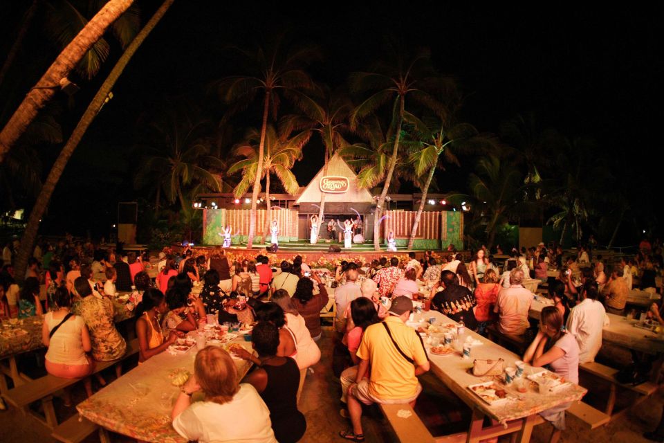 Oahu: Germaine's Traditional Luau Show & Buffet Dinner - Entertainment Highlights