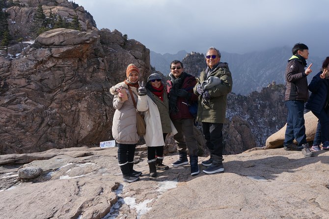 One-Day Hike at Mt. Seoraksan National Park From Seoul(Incl. Lunch) - Summit Views and Photo Ops