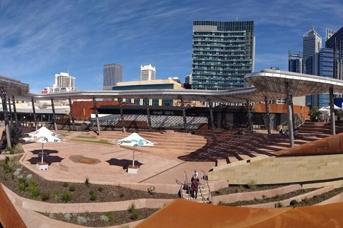 Perth Scavenger Hunt: Perched On A Swan - Meeting Point and Logistics