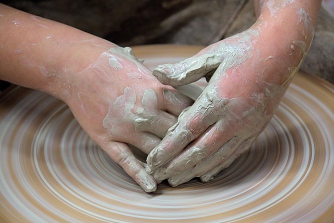 Pottery Workshop With Local Artist in Omotesando - Cancellation and Refund Policy