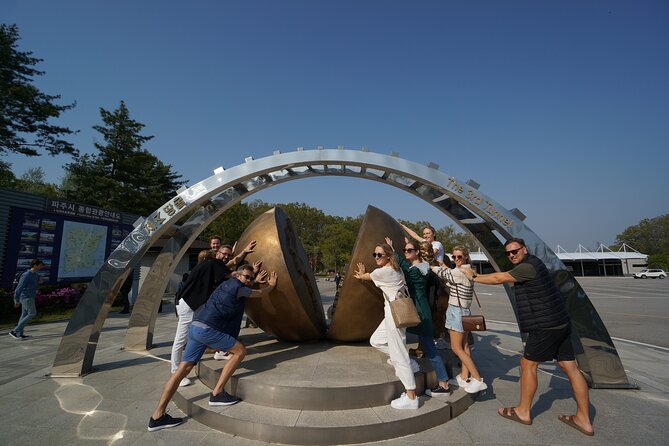 Premium Private DMZ Tour & (Suspension Bridge or N-Tower) Include Lunch - Guide Qualities and Reviews