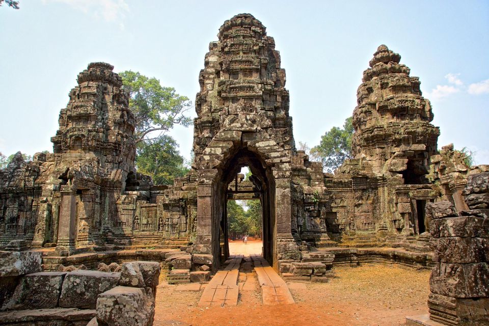 Private Banteay Srei and 4 Guided Tour - Temple Exploration Experience