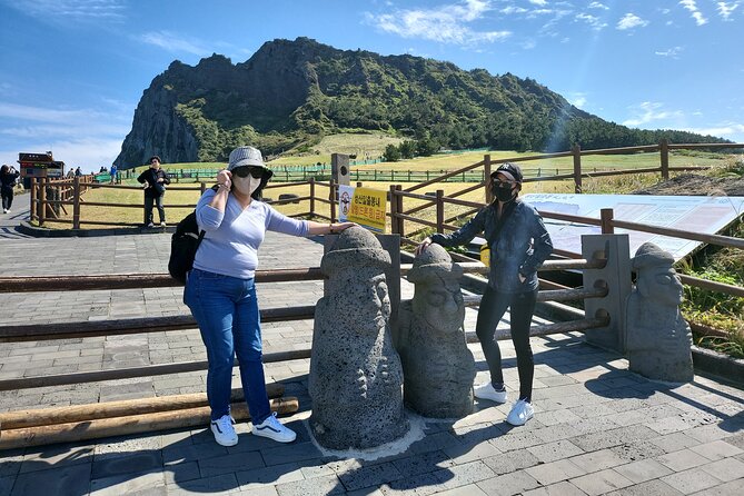 Private Day Jumbo Taxi Tour Experienced Driver in Jeju Island - Cancellation and Refund Policy