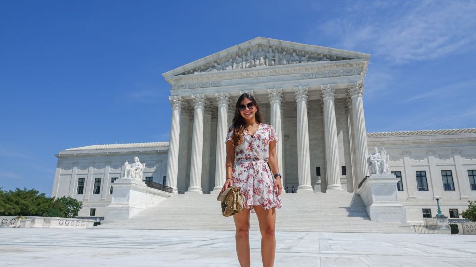 Private Photoshoot Outside the White House & Supreme Court - Experience Highlights