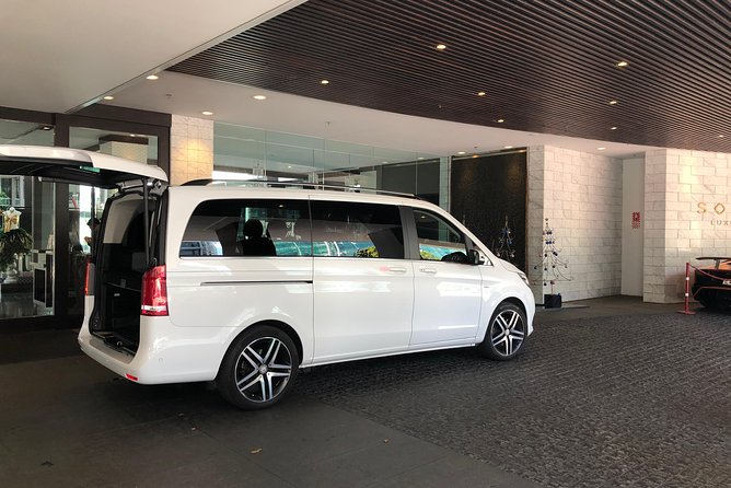 Private Transfer Between Auckland Airport and Auckland Hotel - Refund and Change Policy