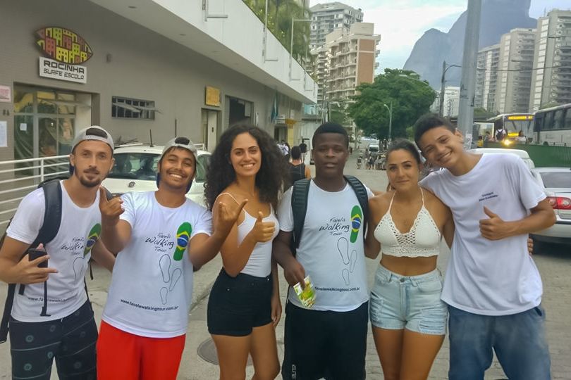 Rio De Janeiro: Rocinha Favela Walking Tour With Local Guide - Review Summary