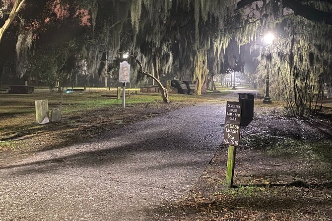 Savannah Ghost Tour for Adults ALL Alcoholic Drinks Included - Booking Information and Pricing