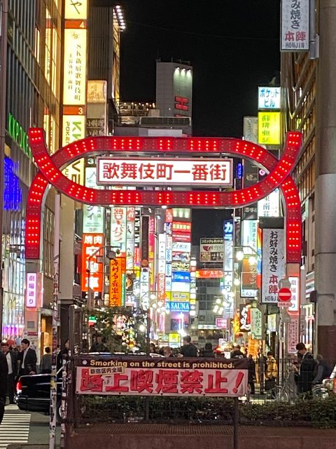 Shinjuku & Shibuya Photo Walking Tour - Expert Guidance