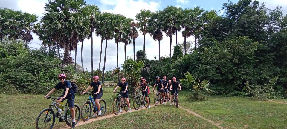 Siem Reap: Angkor Wat Sunrise Bike Tour With Breakfast - Full Tour Description