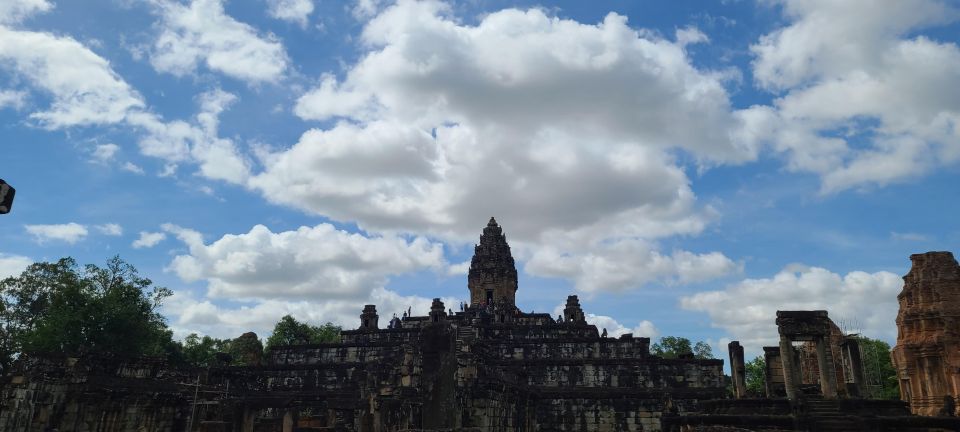 Siem Reap: Banteay Srey and Roluos Temples Day Tour - Directions to Banteay Srey Temple