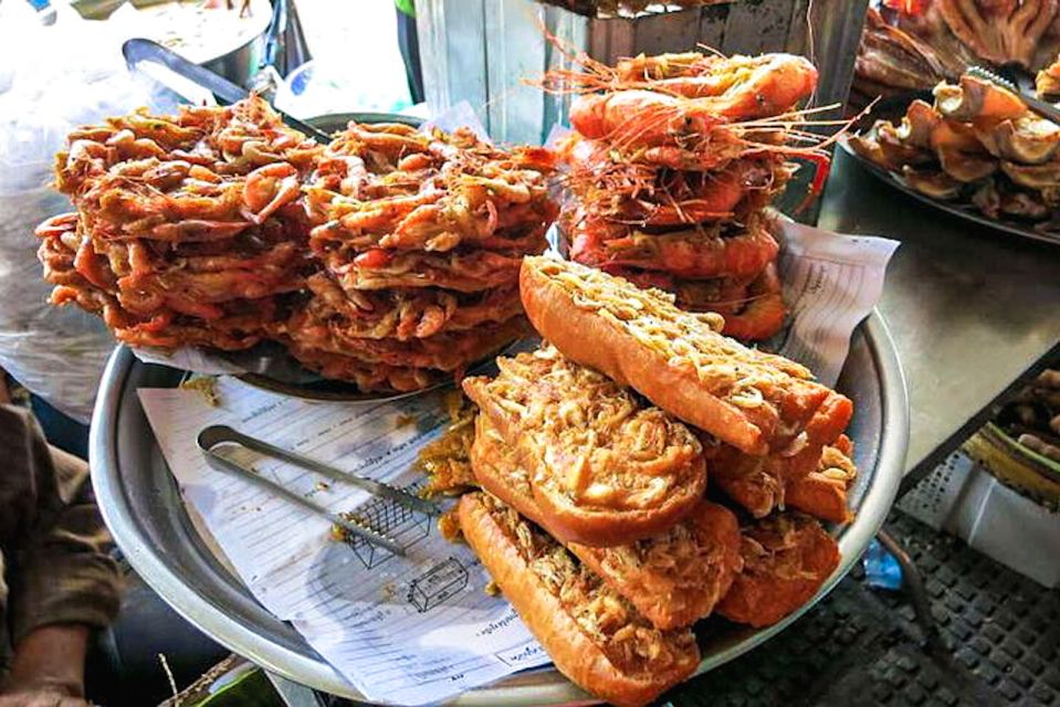 Siem Reap: Private Street Food Tour by Bus or Bike - Participant Details