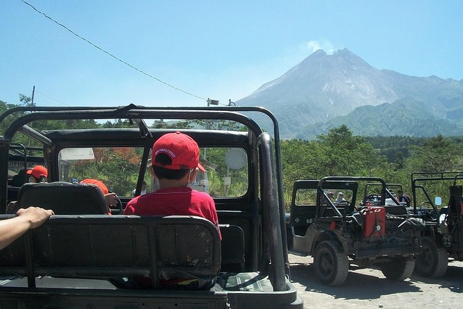 Sunrise and Temples Tour From Yogyakarta - Tour Guide and Transportation Services