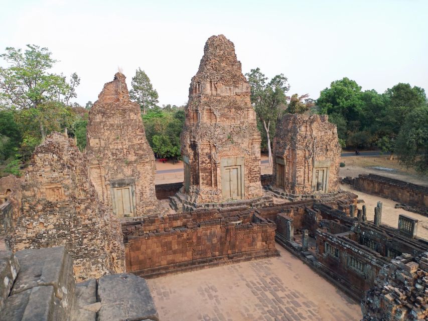 Trip to Big Circle Included Banteay Srey and Banteay Samre - Transportation and Guides