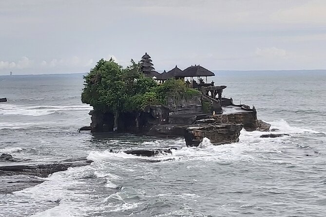 Ulun Danu Bratan Temple & Tanah Lot Private Day Tour - Common questions