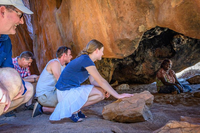 Uluru Aboriginal Art and Culture - Aṉangu Oral Storytelling