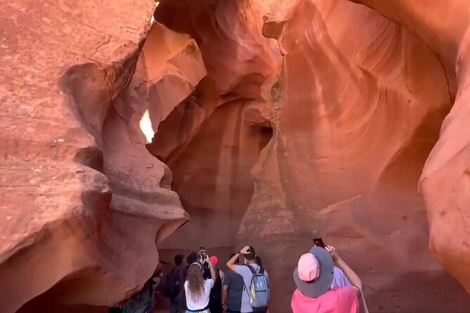 Upper Antelope Canyon Tour With Shuttle Ride and Tour Guide - Traveler Reviews and Recommendations