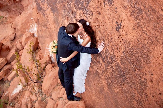 Valley of Fire Wedding by Private Limousine - Negative Experiences to Be Aware Of