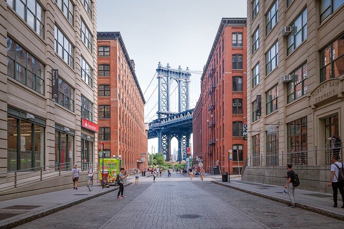 Walking Tour in Manhattan Brooklyn Bridge and Waterfront - Common questions