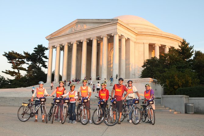 Washington DC Sites at Night Bike Tour - Night Tour Experience