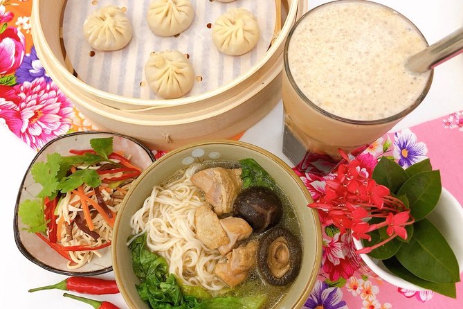 Xiao Long Bao, Chicken Vermicelli With Mushroom and Sesame Oil, Tofu Strips Salad, Bubble Milk Tea. - Making Bubble Milk Tea