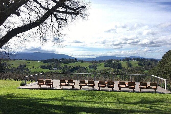 Yarra Valley Smaller Wineries Food and Wine Tour - Inclusions and Logistics