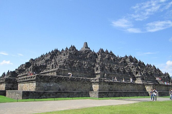 Yogyakarta Borobudur Climb up and Prambanan Privat Tour - Directions
